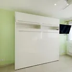 Marina Baie Des Anges Apartment *