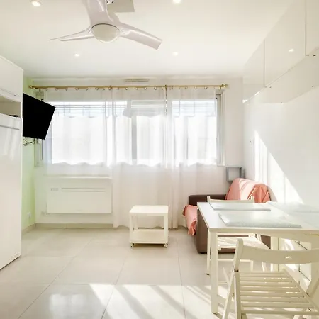 Marina Baie Des Anges Apartment *